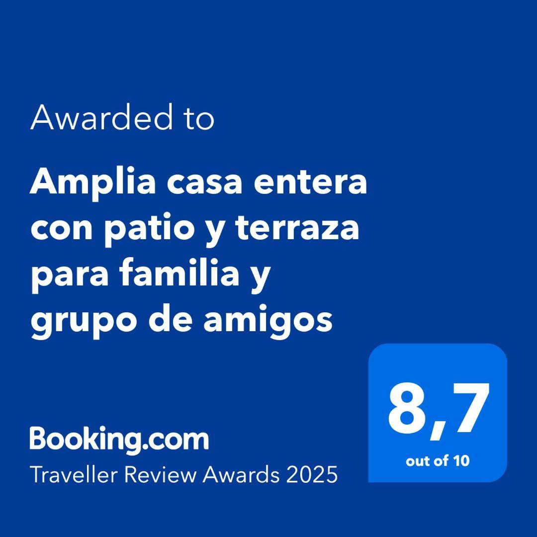 Amplia Casa Entera Con Patio Y Terraza Familia Y Grupo De Amigos Feriehus Málaga